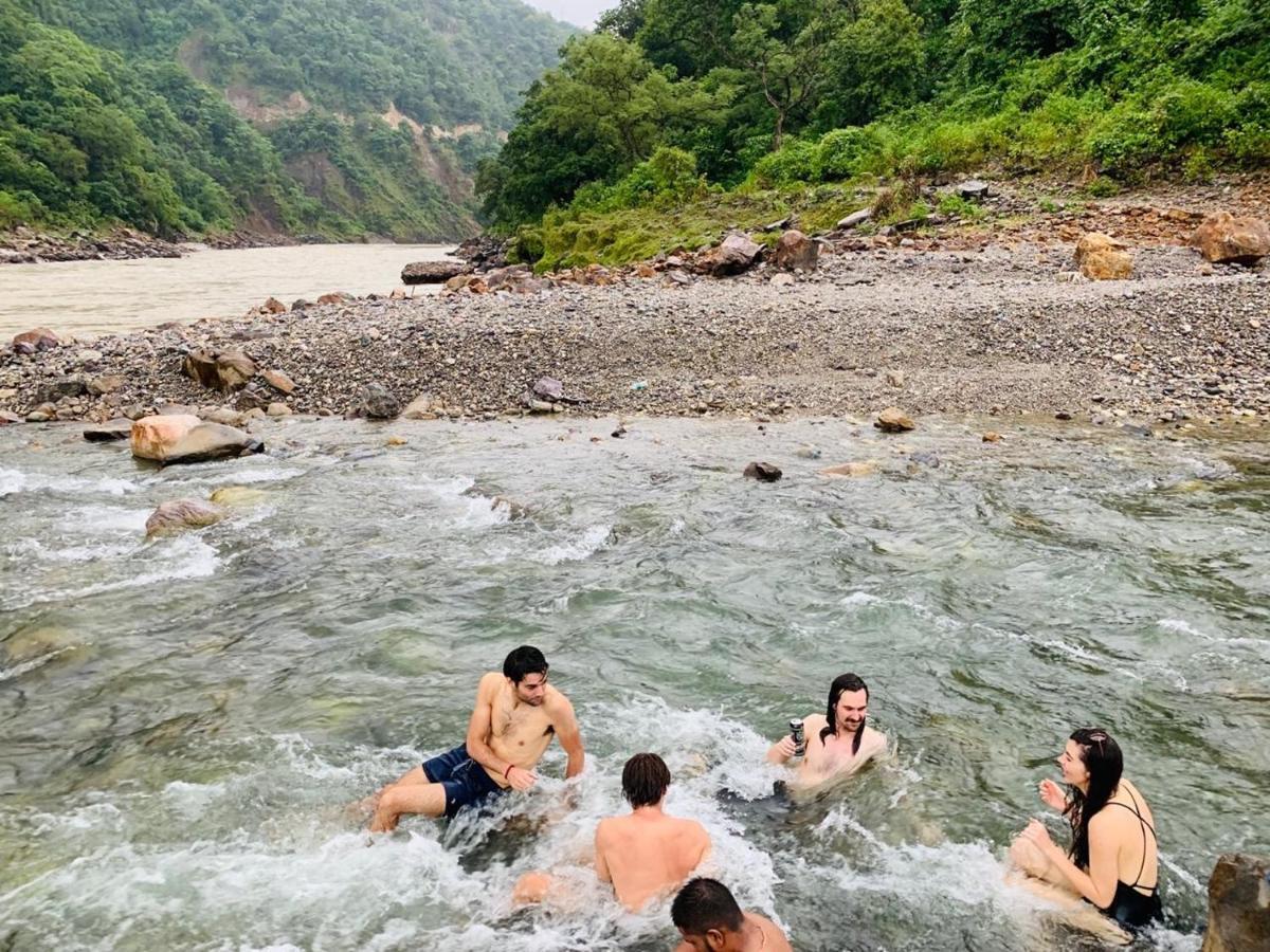 Skyard Rishikesh, Laxman Jhula Ostello Esterno foto